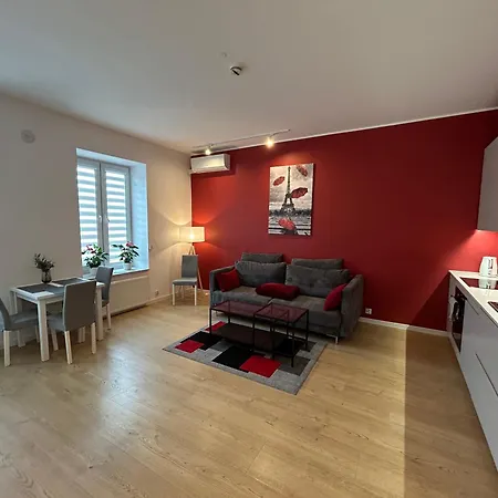 公寓 Targowa L10 *